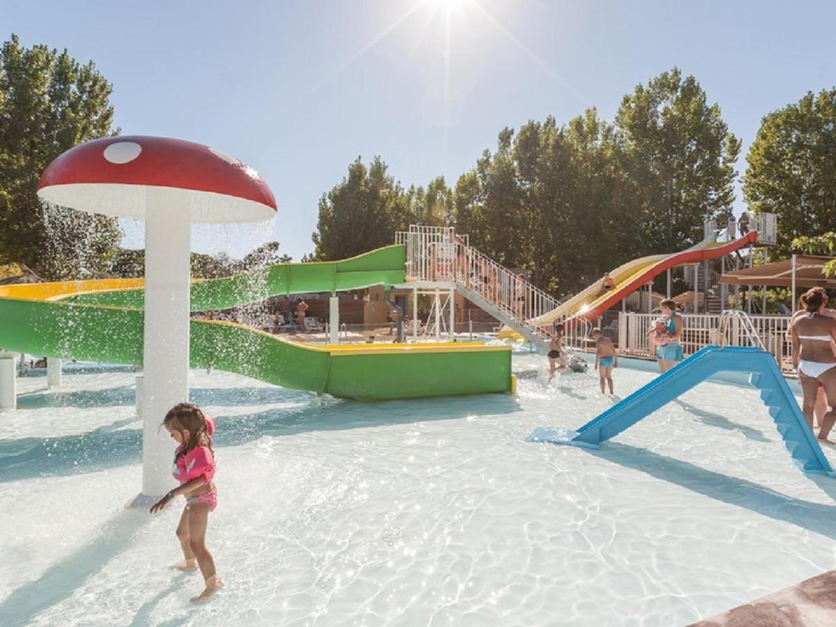 Camping L'Occitan Виас Екстериор снимка